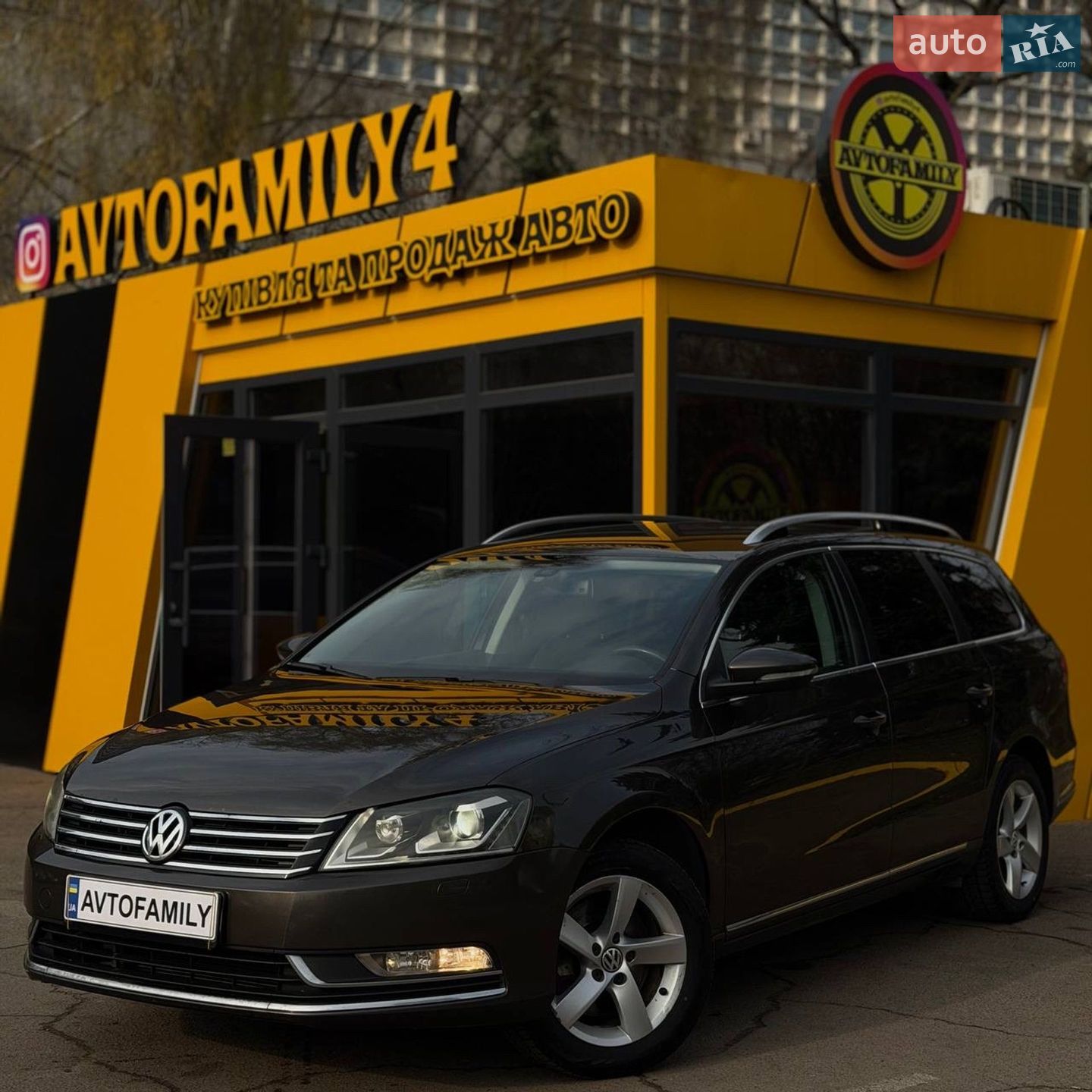 VOLKSWAGEN PASSAT VARIANT 2012