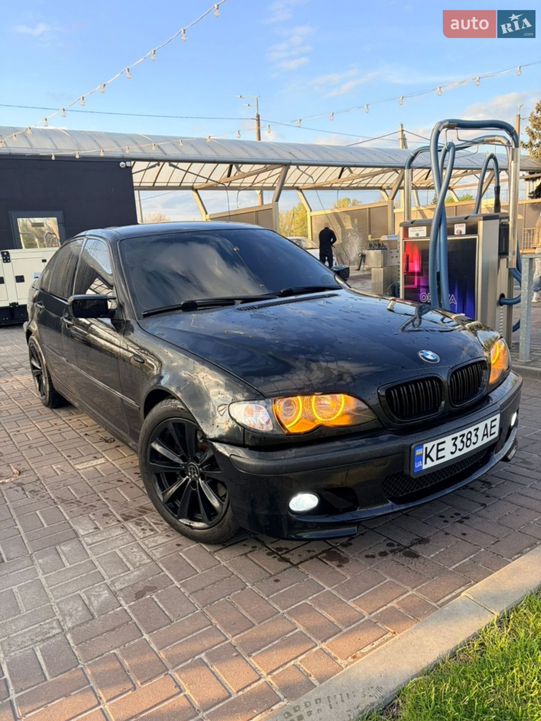 Головне фото звіту автомобіля BMW 320D 2003