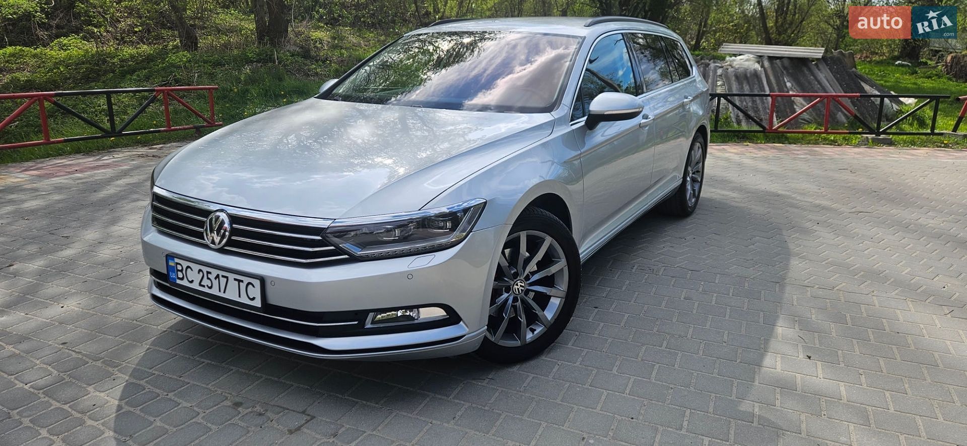 VOLKSWAGEN PASSAT 2019