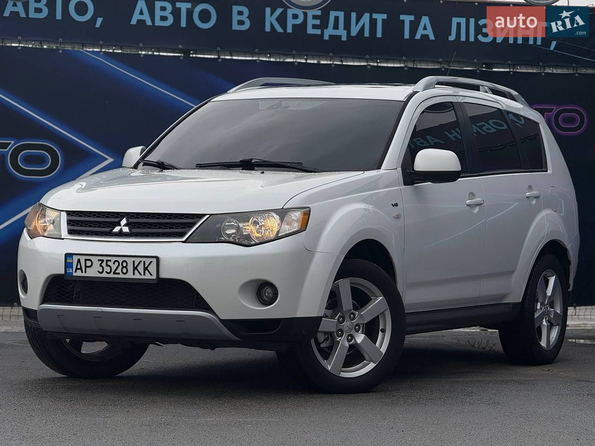 MITSUBISHI OUTLANDER 2008