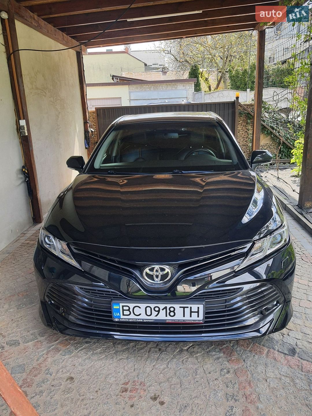 TOYOTA CAMRY