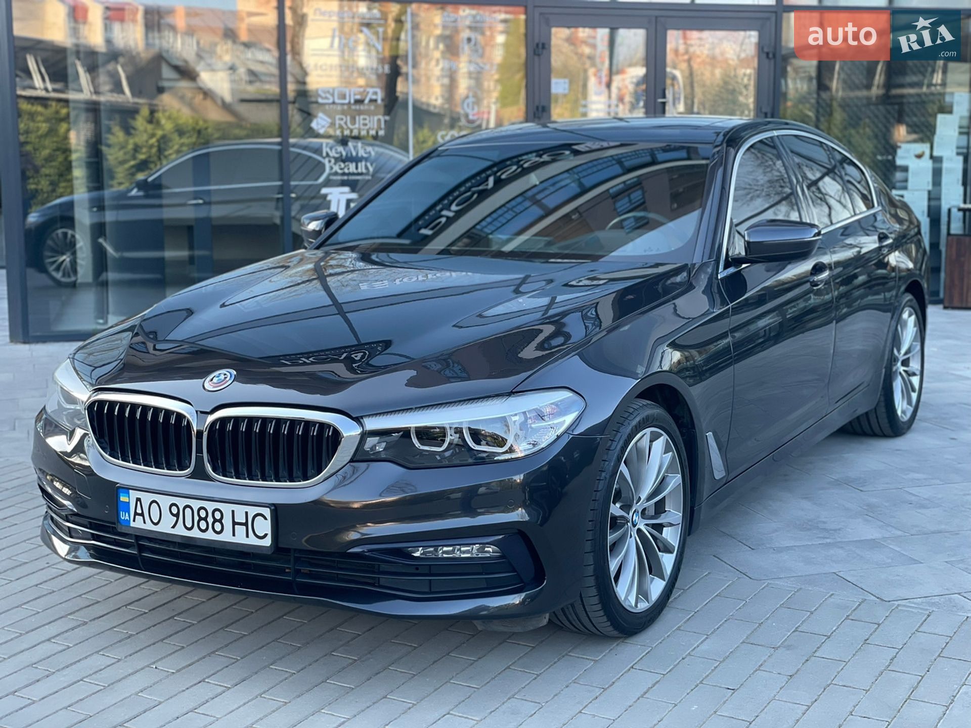 Головне фото звіту автомобіля BMW 530I 2017
