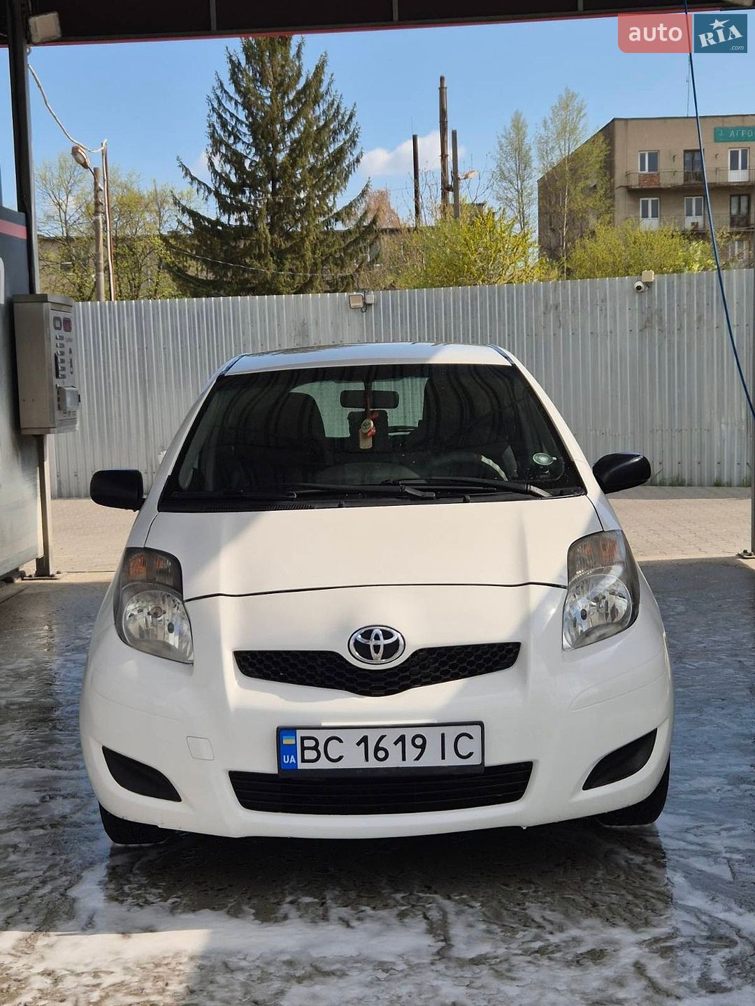 TOYOTA YARIS 2009