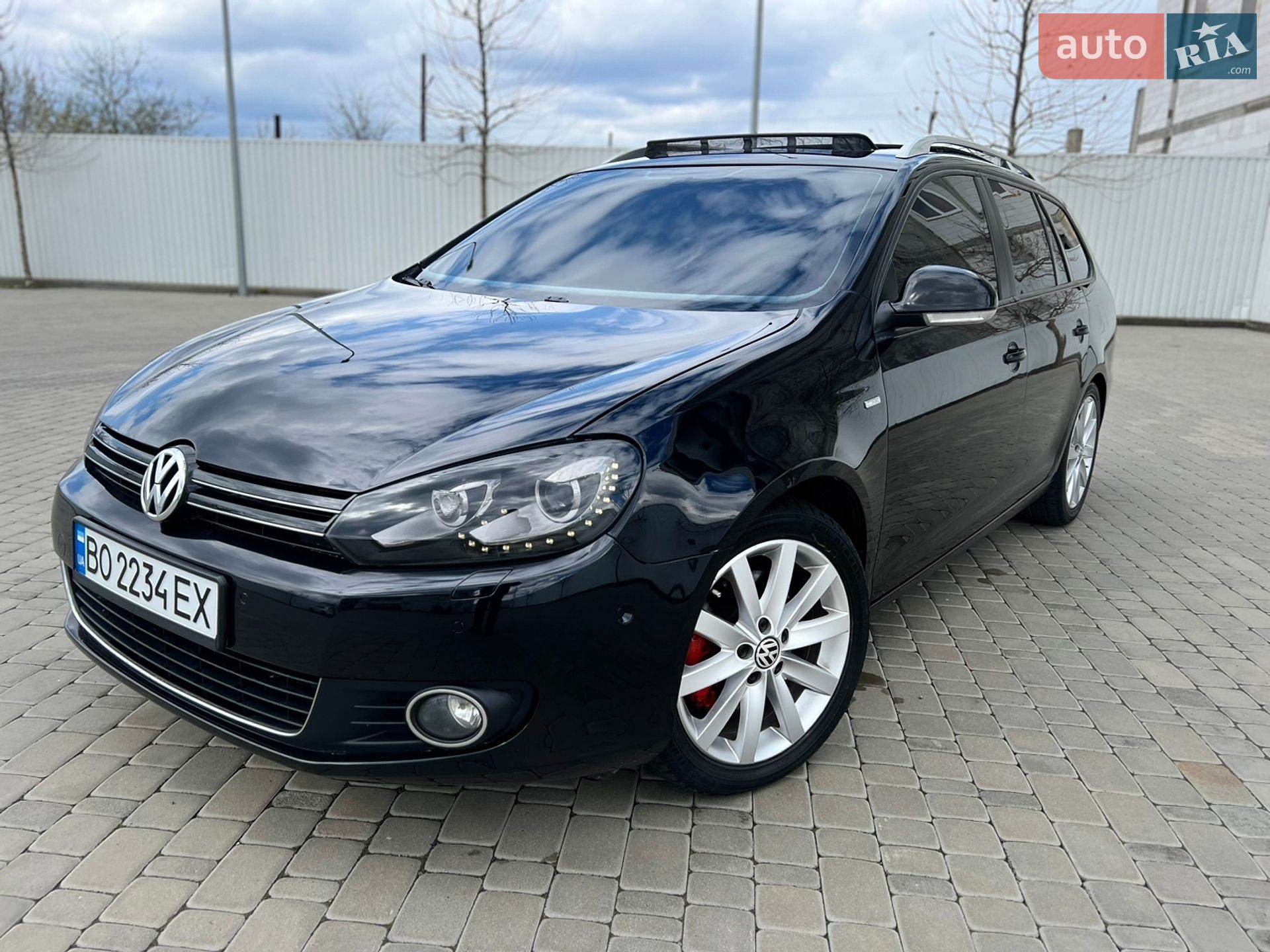 VOLKSWAGEN GOLF 2012