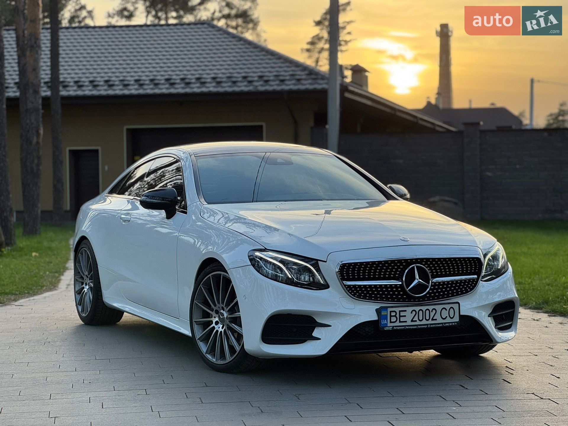 Головне фото звіту автомобіля MERCEDES-BENZ E 220C 2017