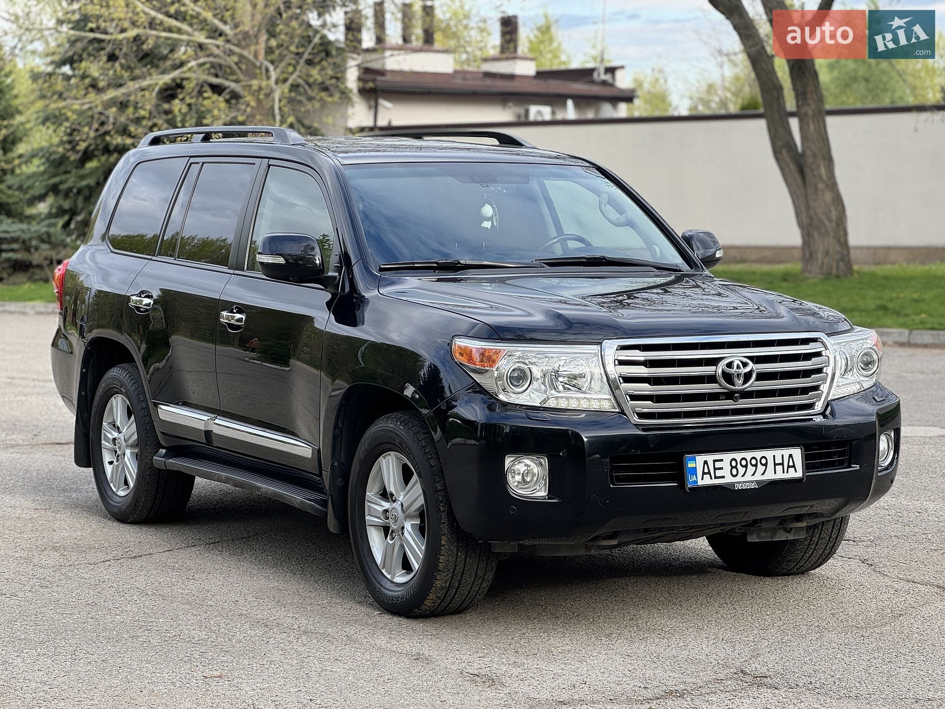 TOYOTA LAND CRUISER 200 2013