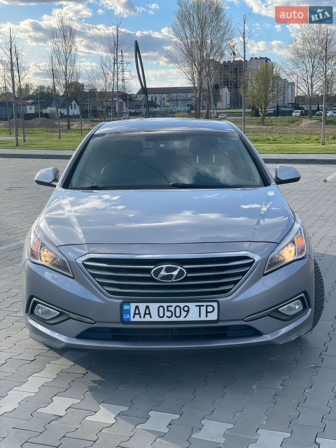 Головне фото звіту автомобіля HYUNDAI SONATA 2014