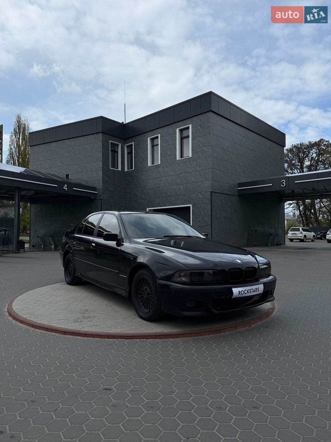 Головне фото звіту автомобіля BMW 528I 1996