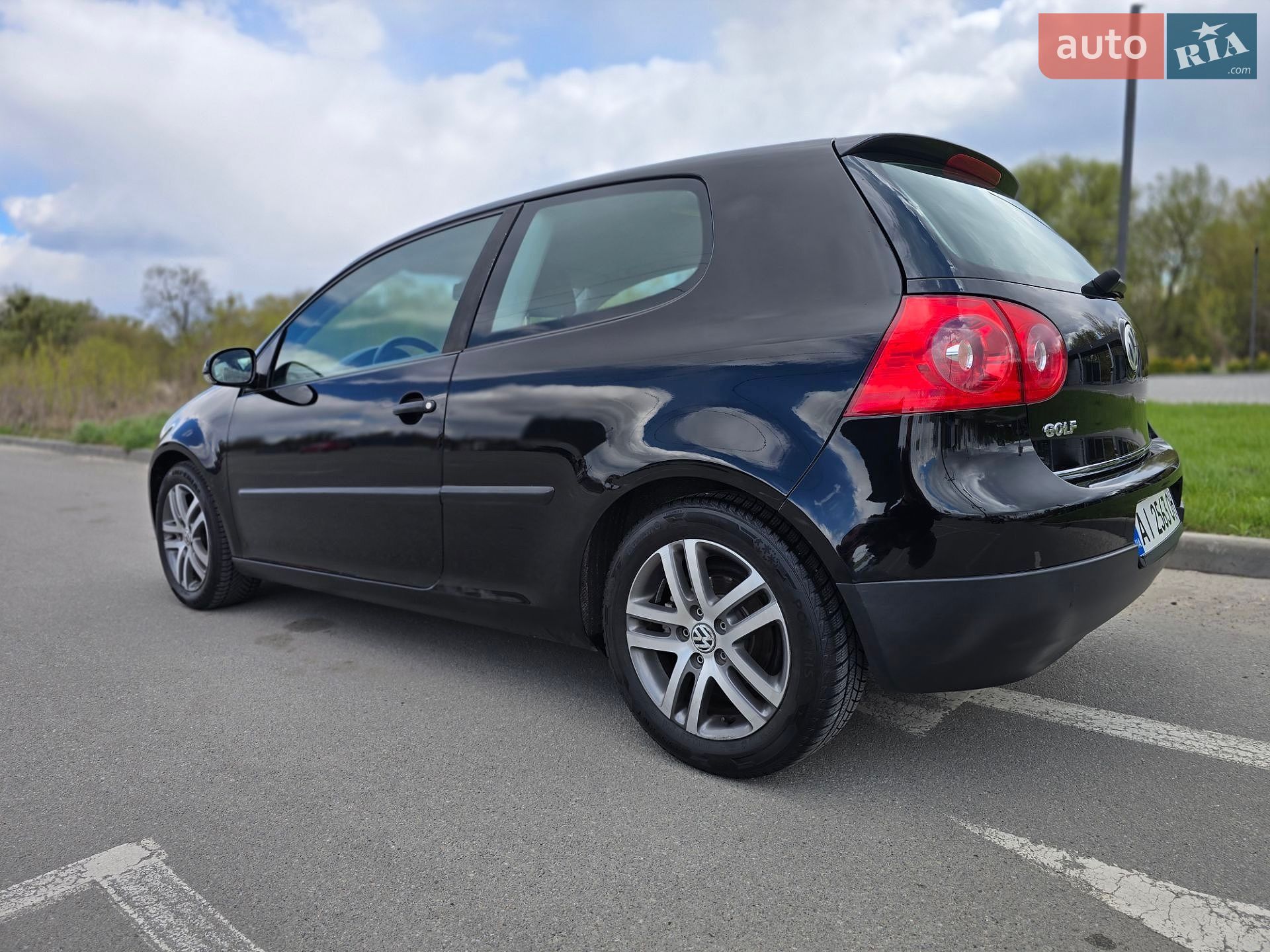 VOLKSWAGEN GOLF 2005