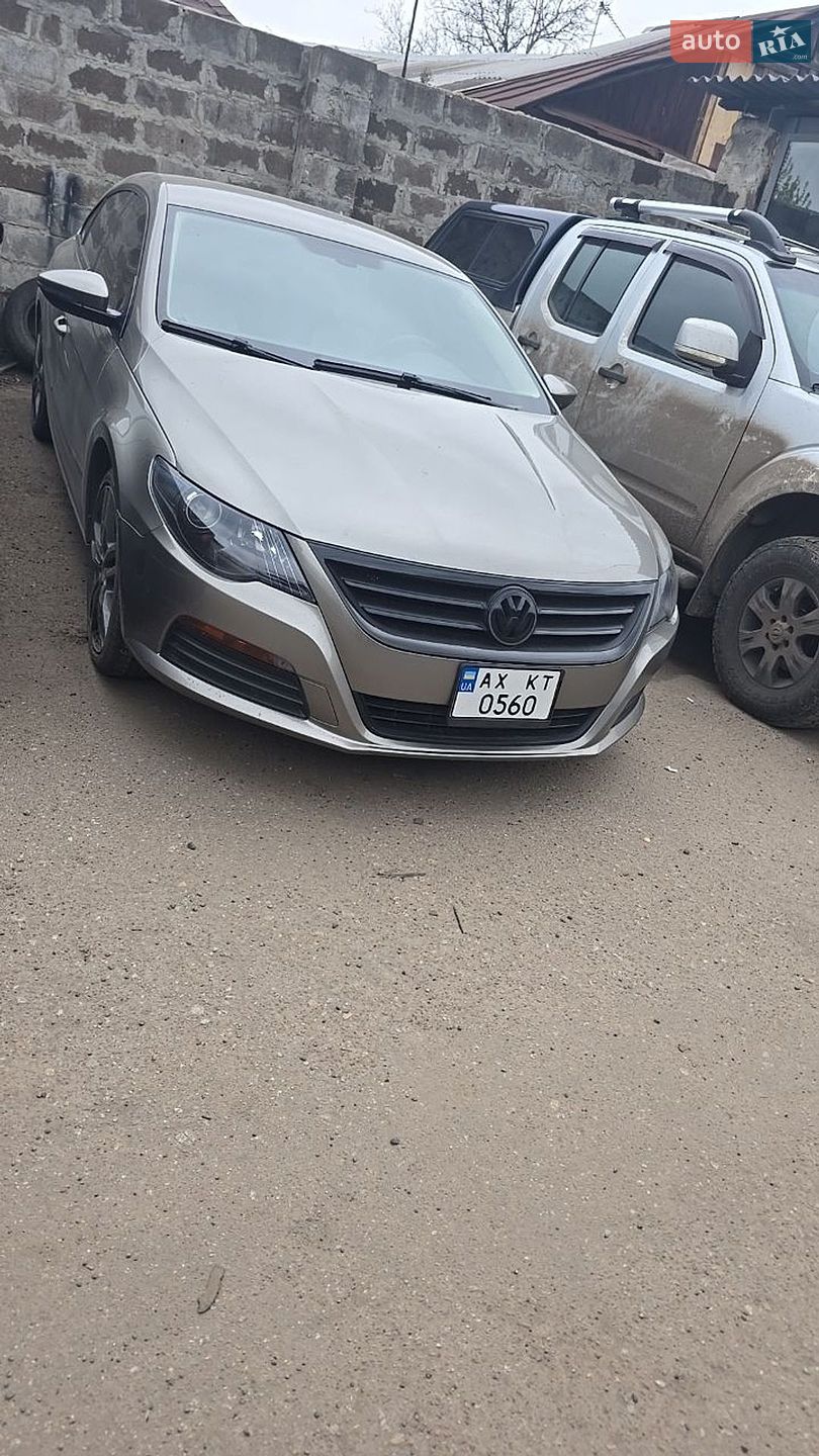 VOLKSWAGEN PASSAT CC 2011