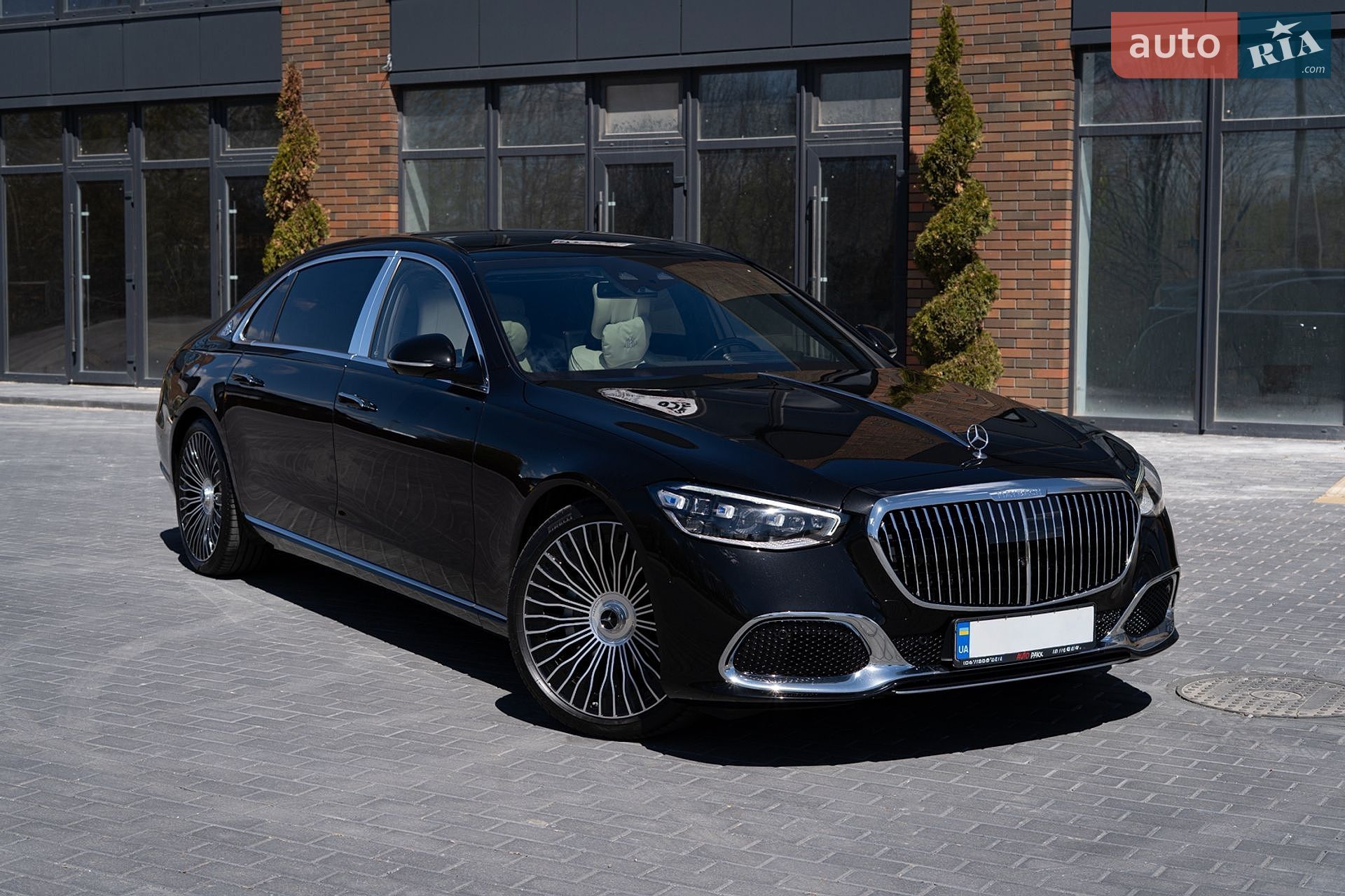MERCEDES-MAYBACH S 580
