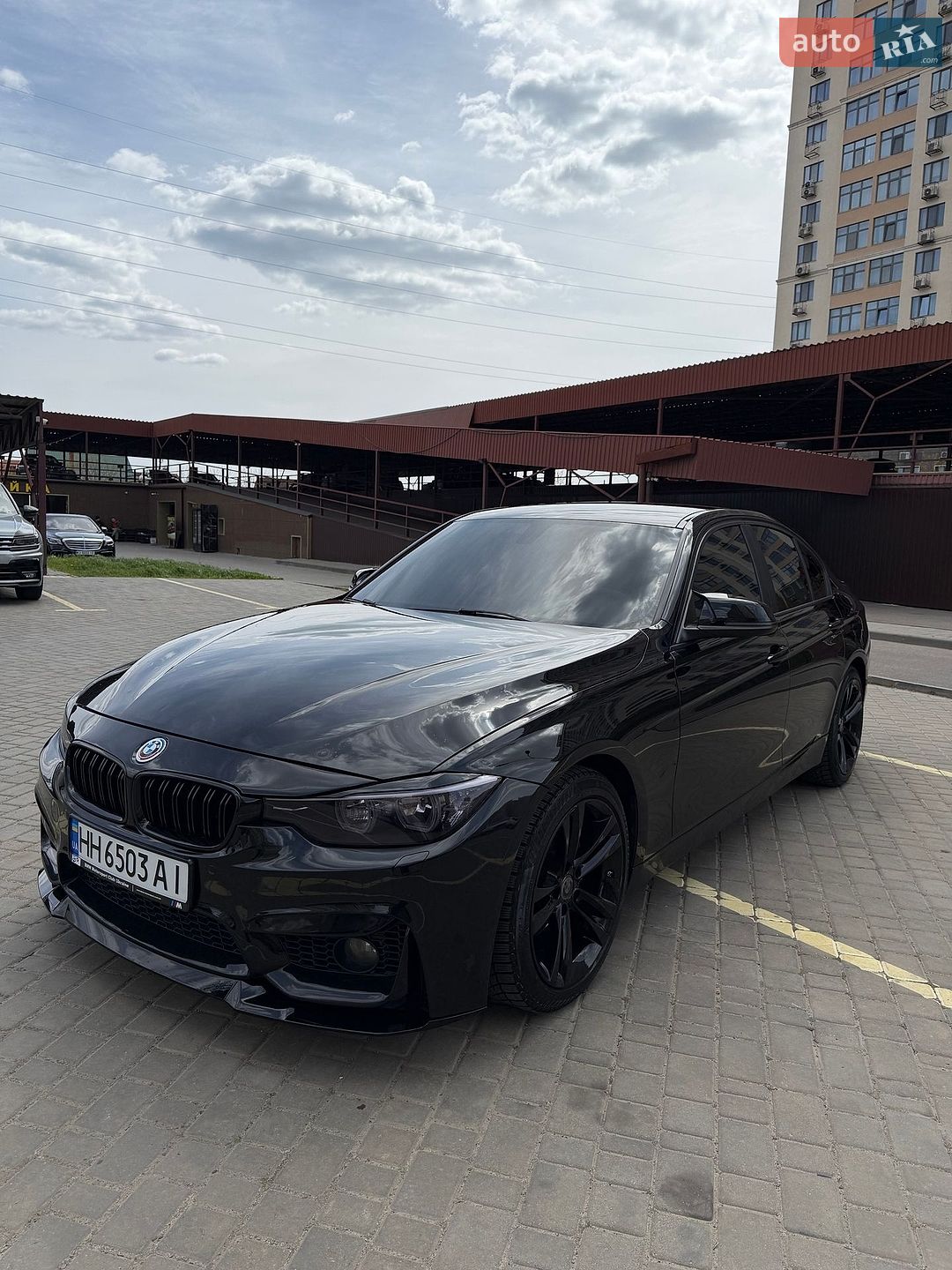 BMW 328I
