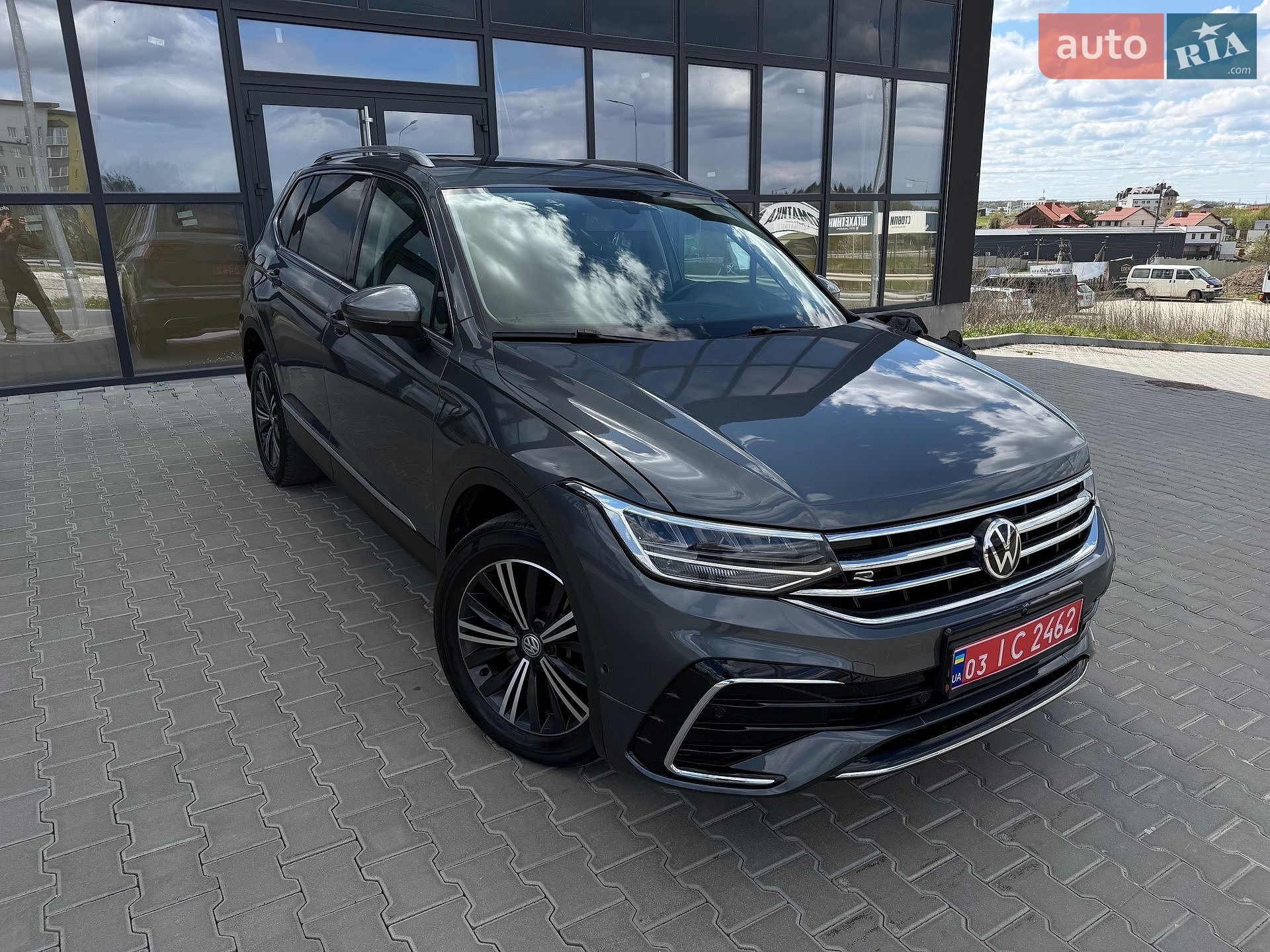 VOLKSWAGEN TIGUAN 2019
