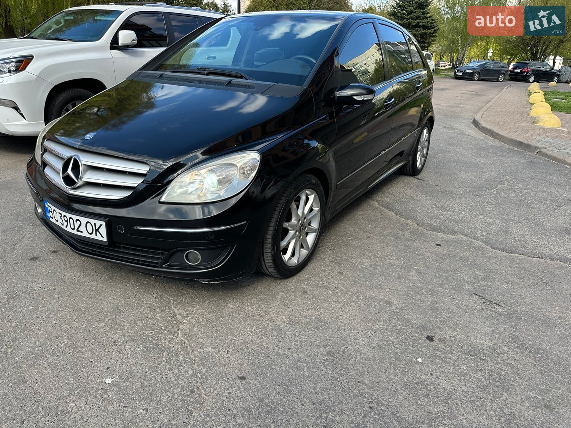 Головне фото звіту автомобіля MERCEDES-BENZ B 180 2008