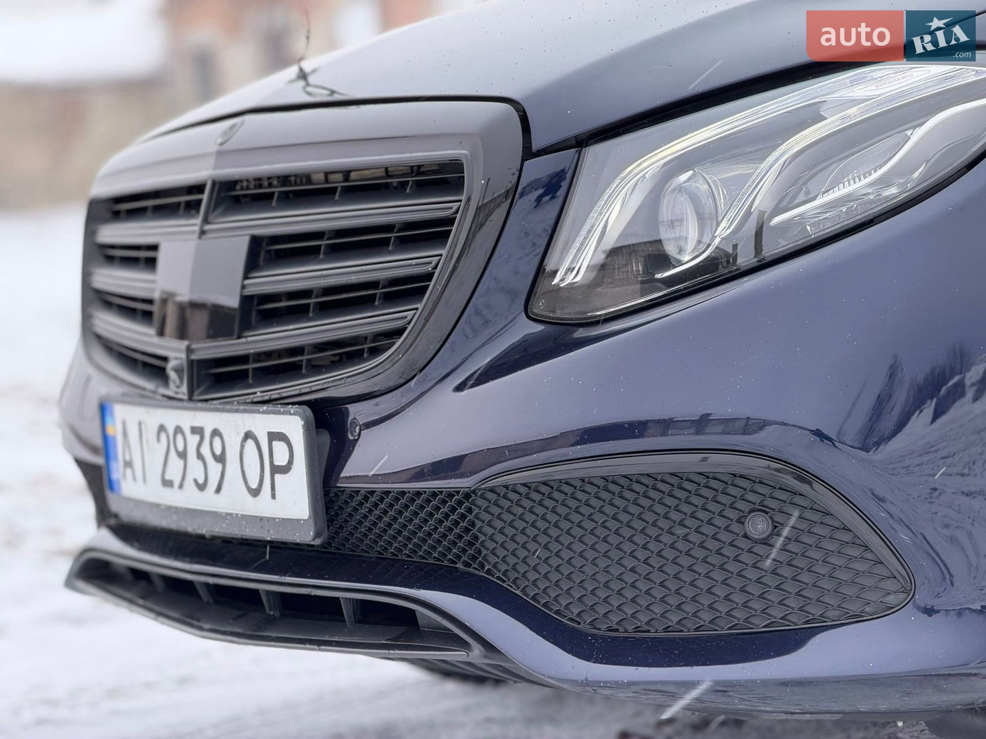 MERCEDES-BENZ E 220 D 2016