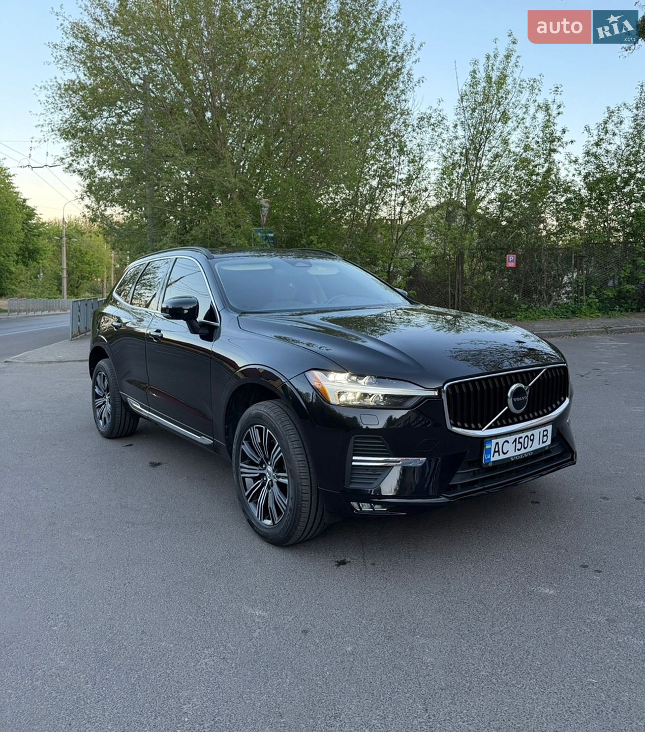 VOLVO XC60 2022