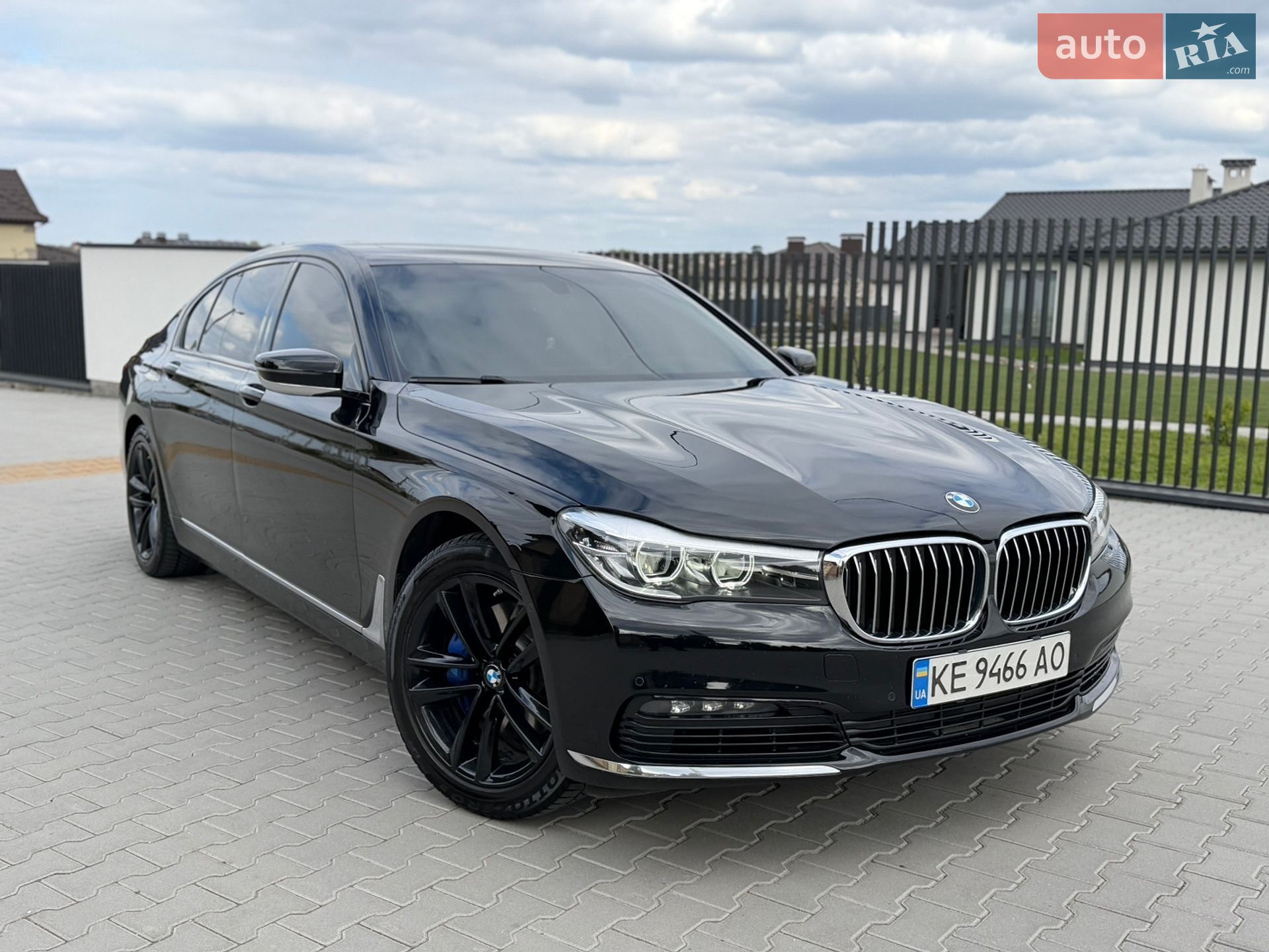 BMW 740