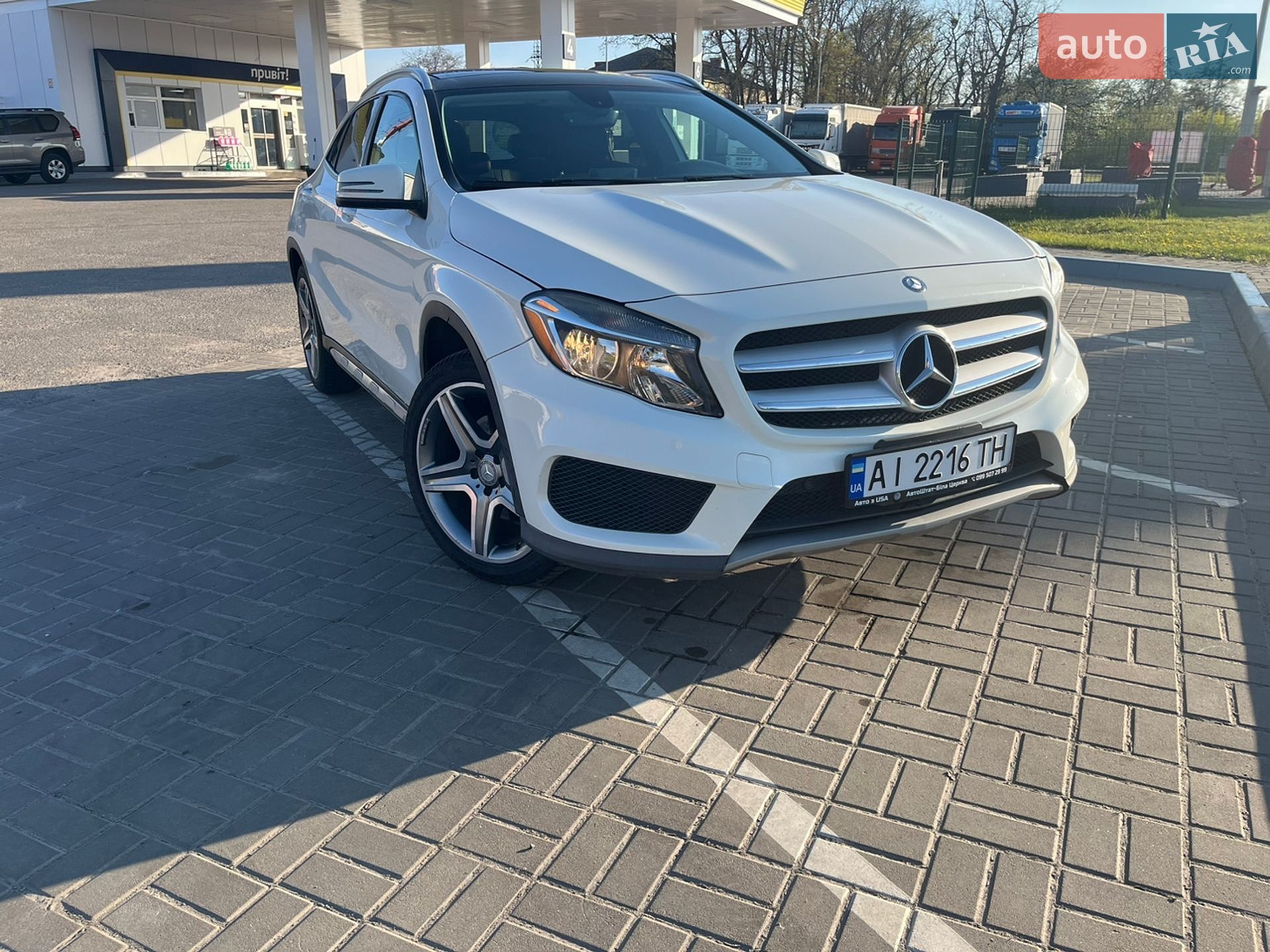MERCEDES-BENZ GLA 250 2015