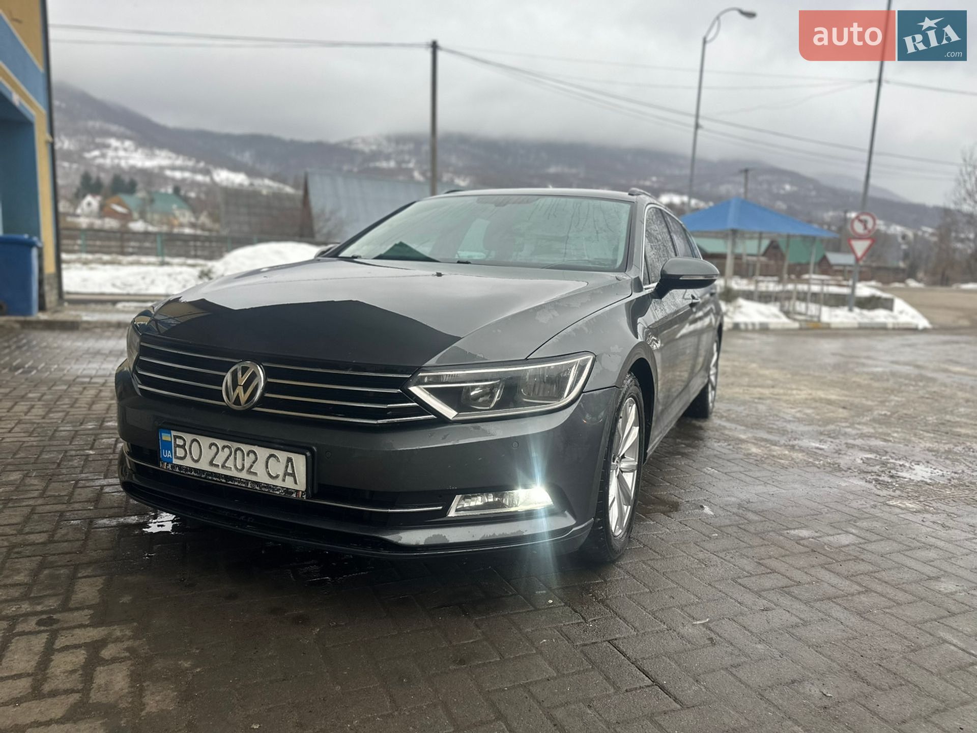 VOLKSWAGEN PASSAT 2016