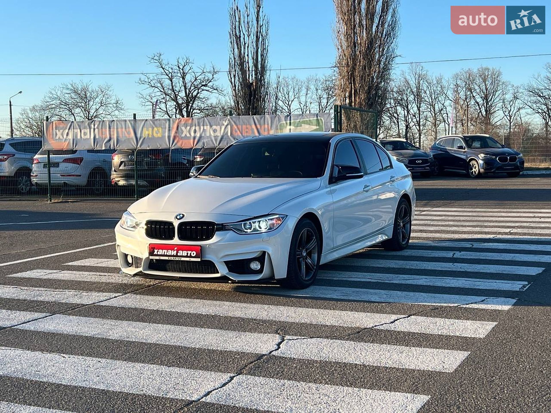 Головне фото звіту автомобіля BMW 320I 2015