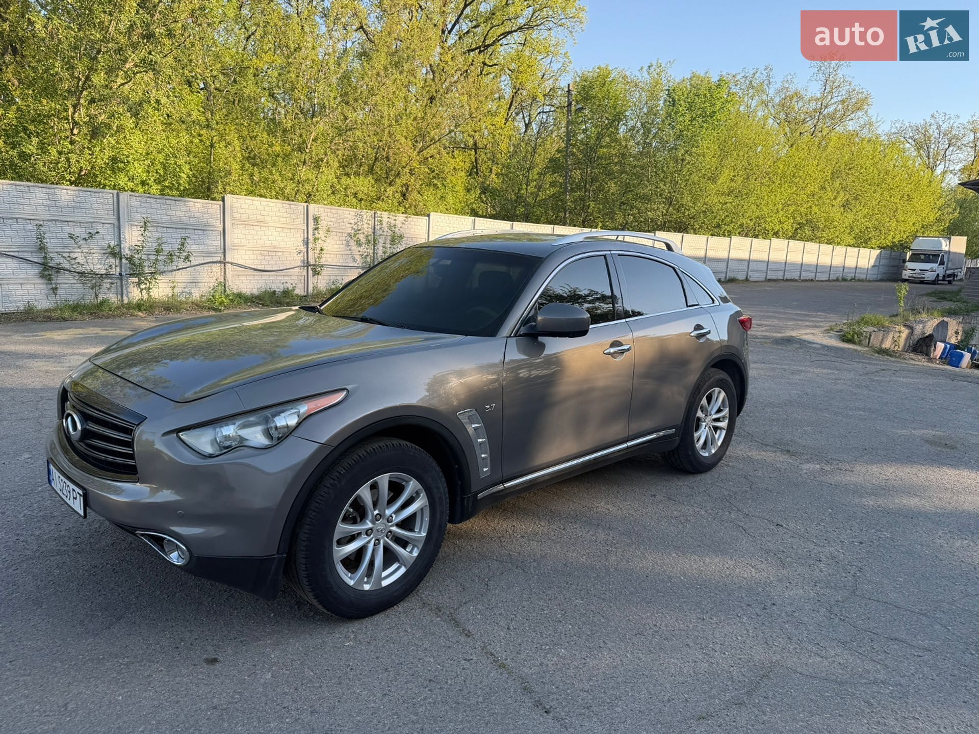 INFINITI QX70 2015