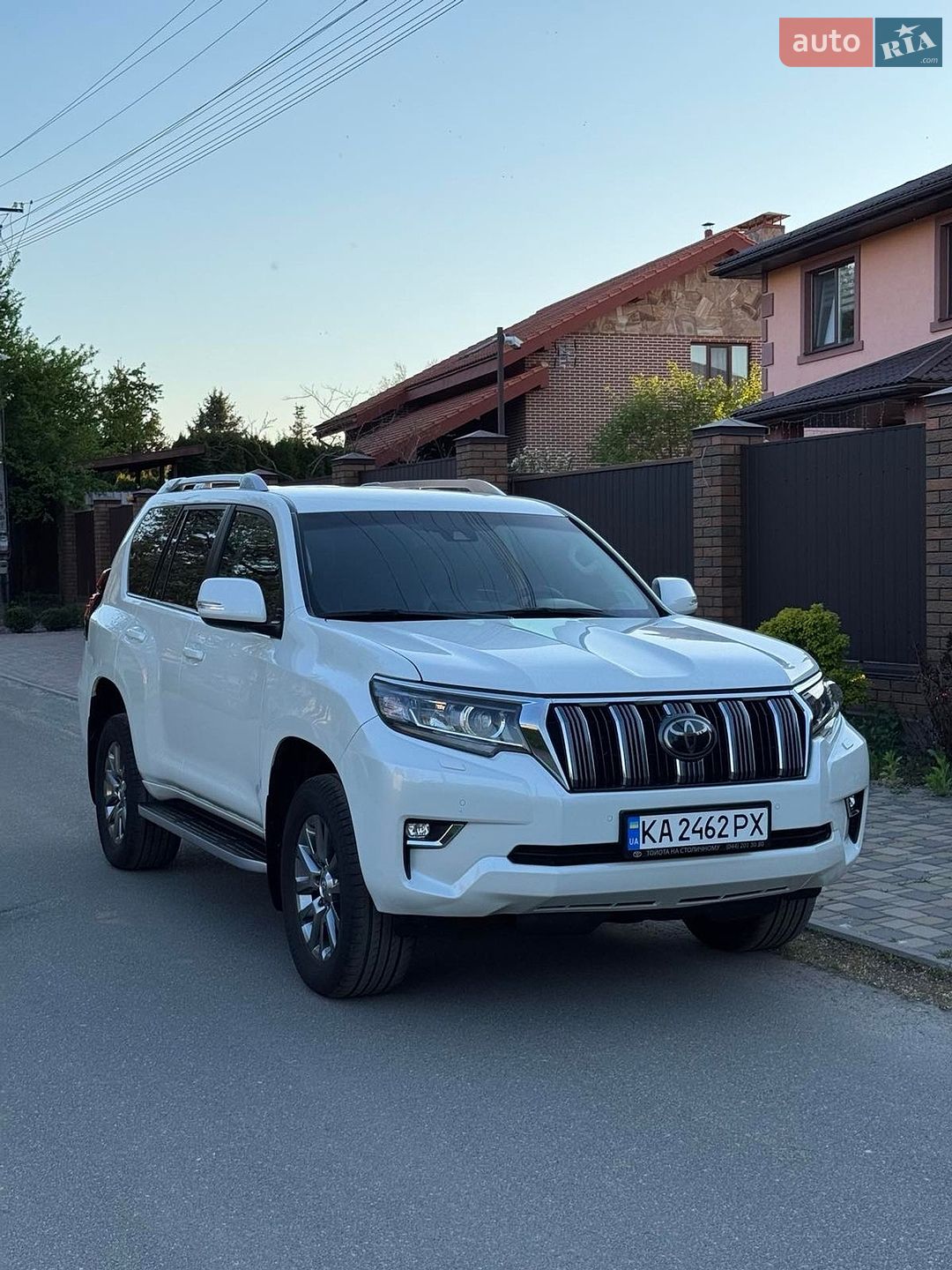 Головне фото звіту автомобіля TOYOTA LAND CRUISER PRADO 150 2019