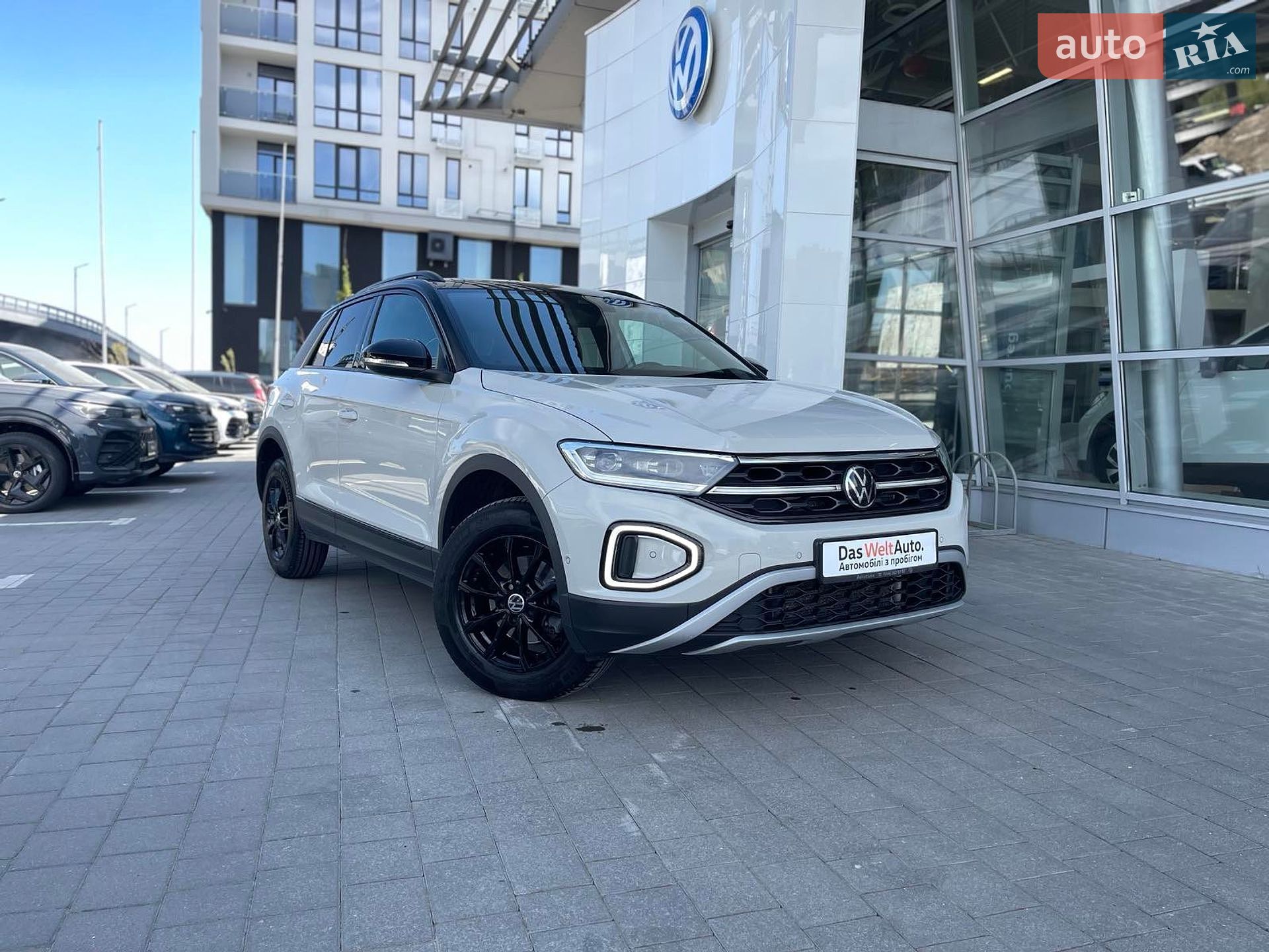 VOLKSWAGEN T-ROC 2024