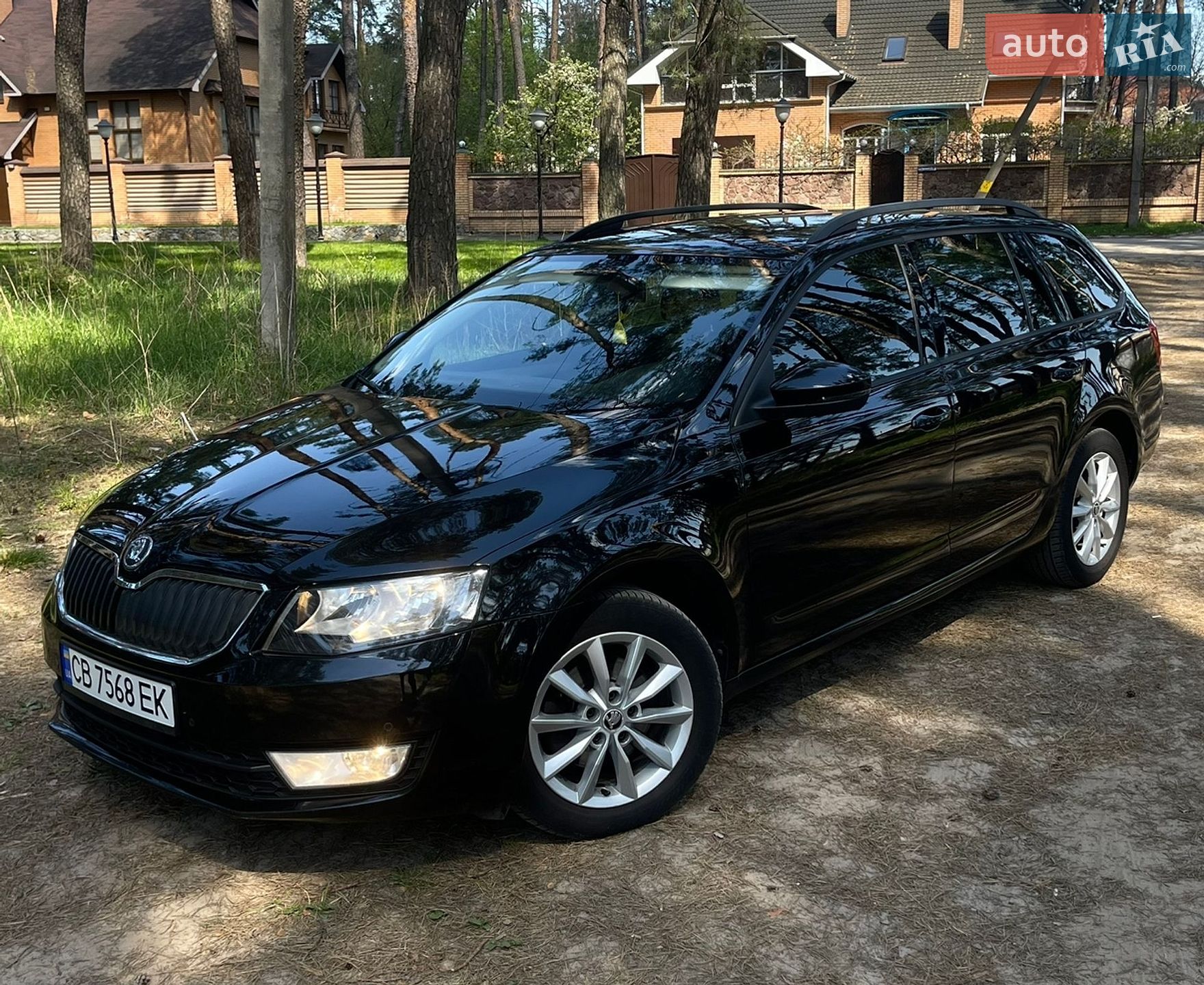 Головне фото звіту автомобіля SKODA OCTAVIA 2014