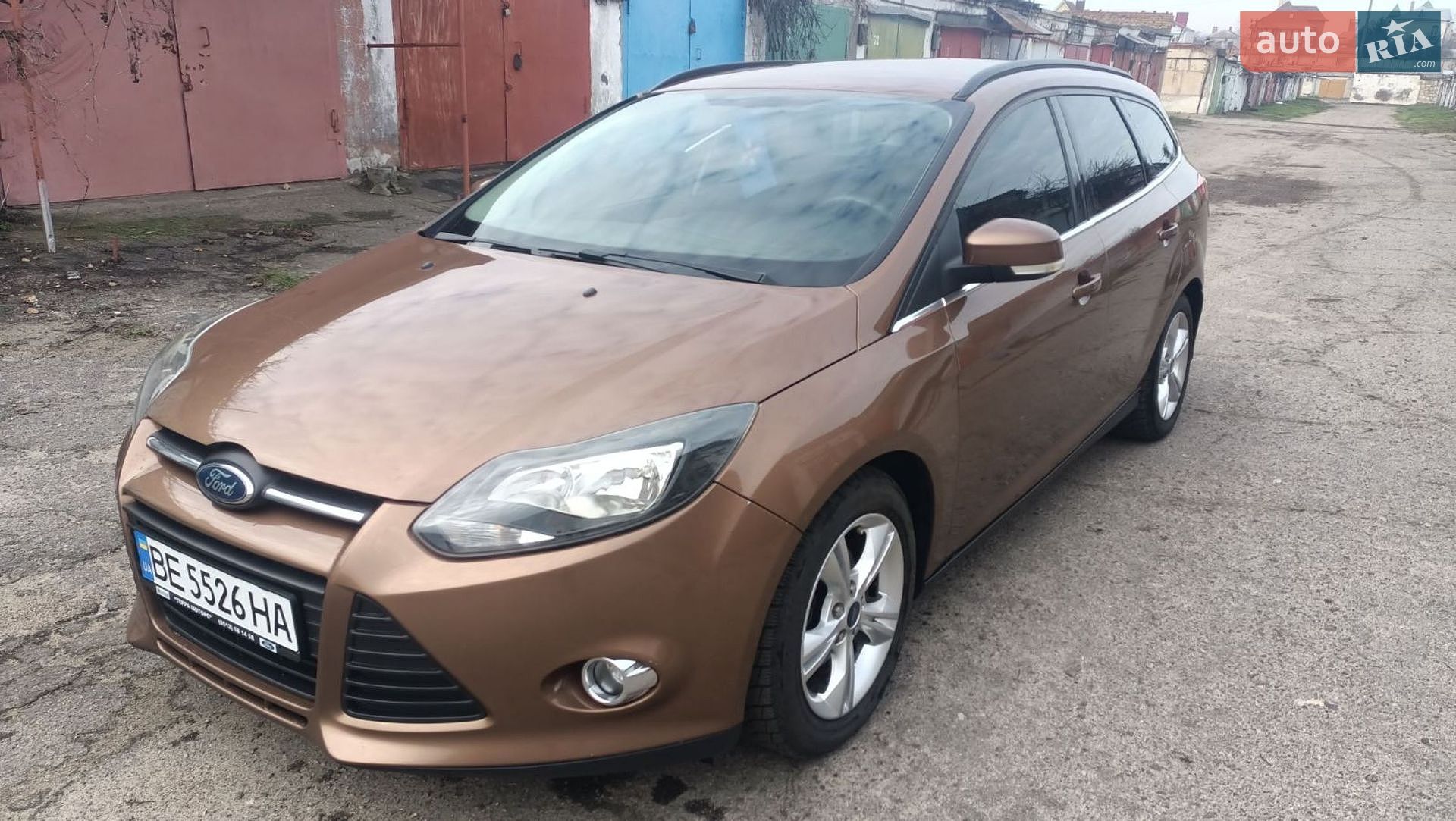 Головне фото звіту автомобіля FORD FOCUS 2013