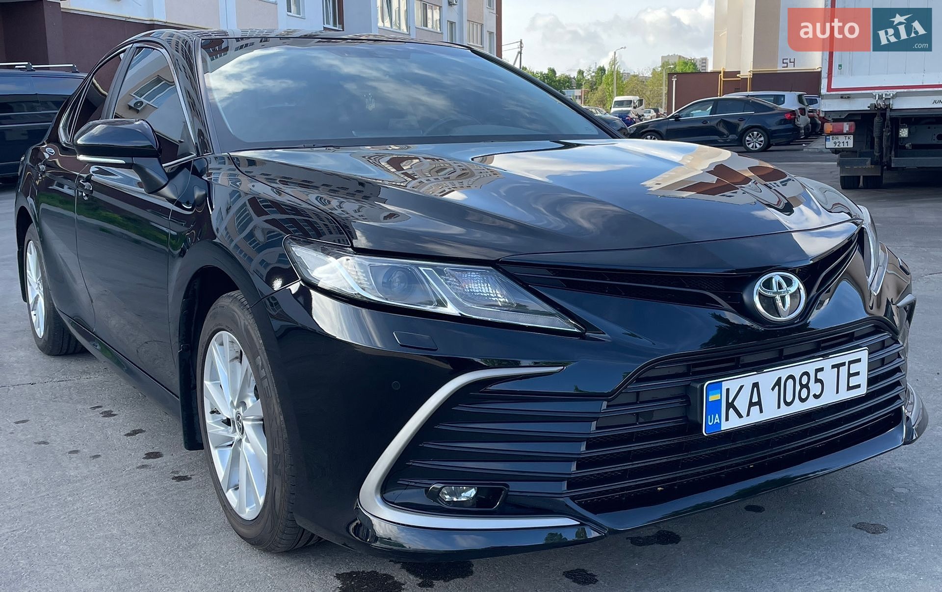 TOYOTA CAMRY