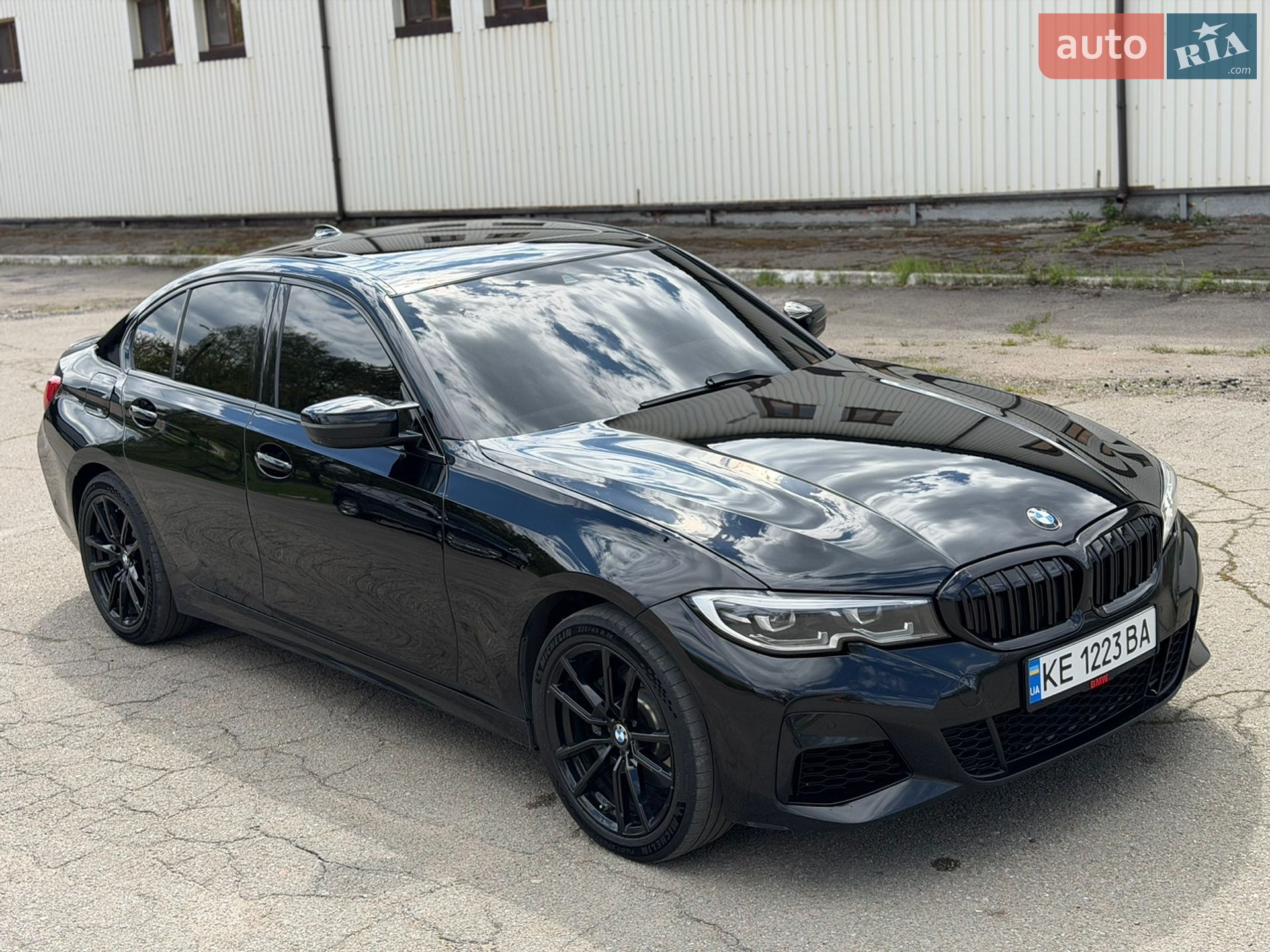 BMW 330XI