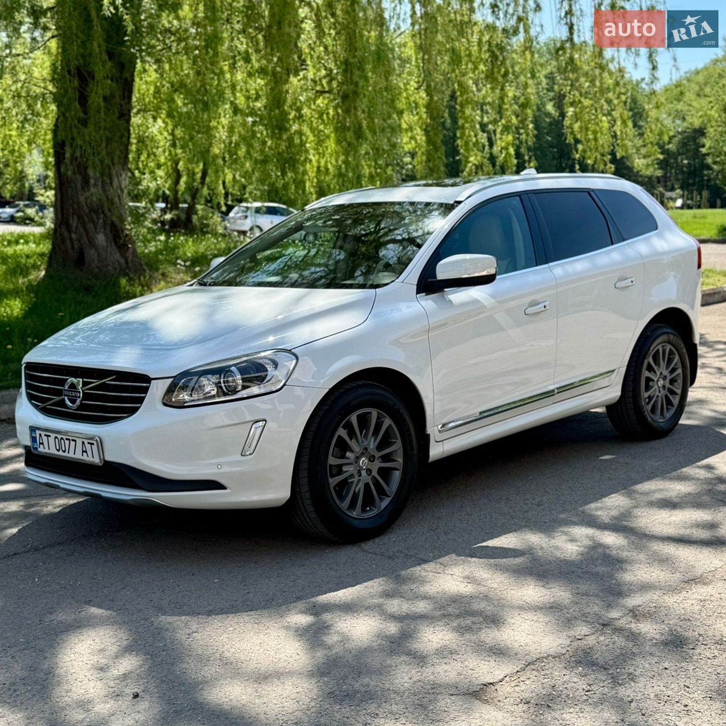 Головне фото звіту автомобіля VOLVO XC60 2016