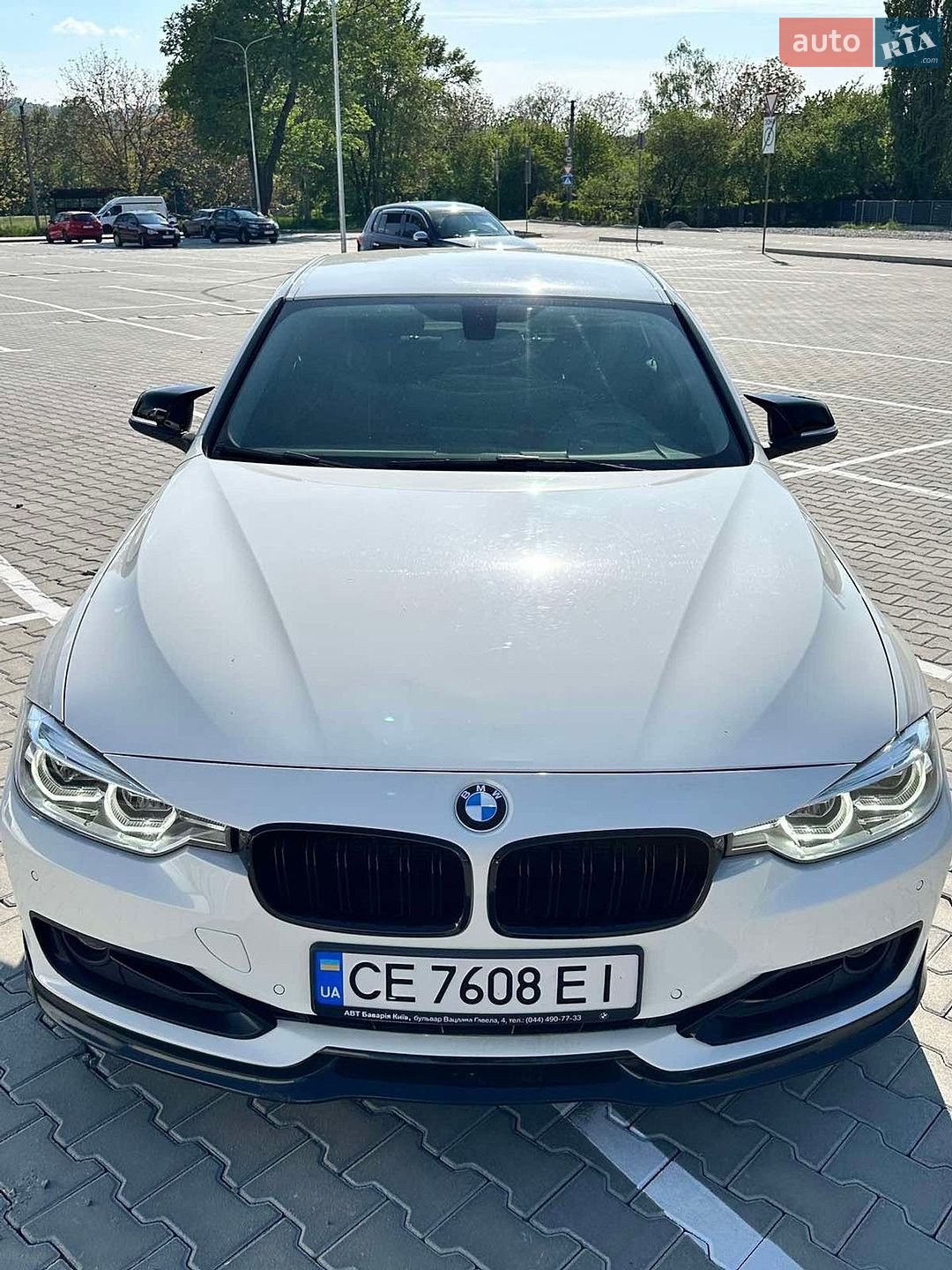 Головне фото звіту автомобіля BMW 320 2013