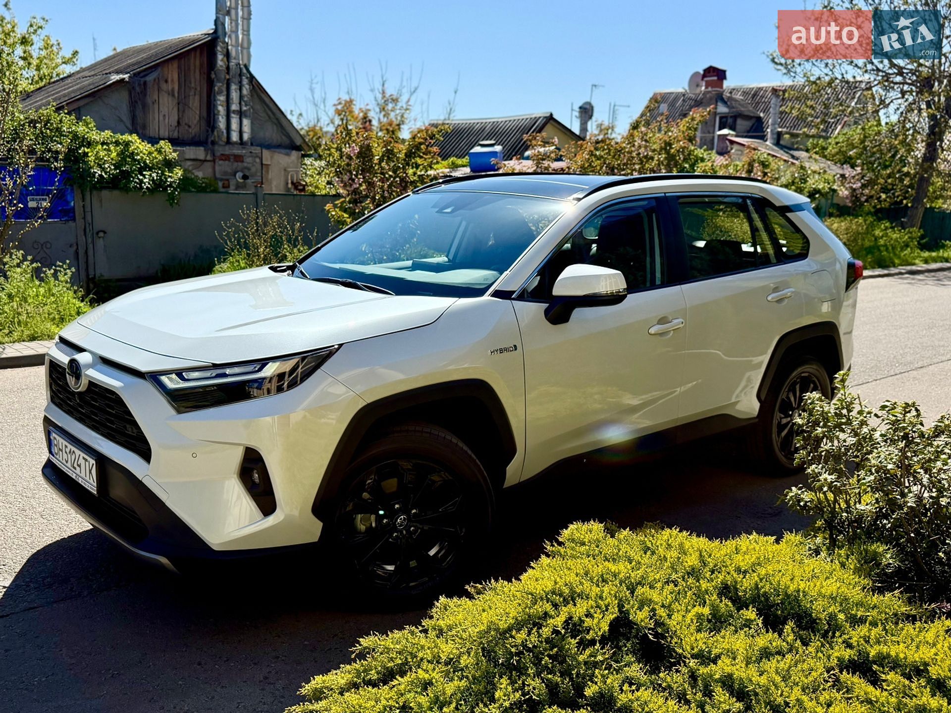 Головне фото звіту автомобіля TOYOTA RAV4 2023