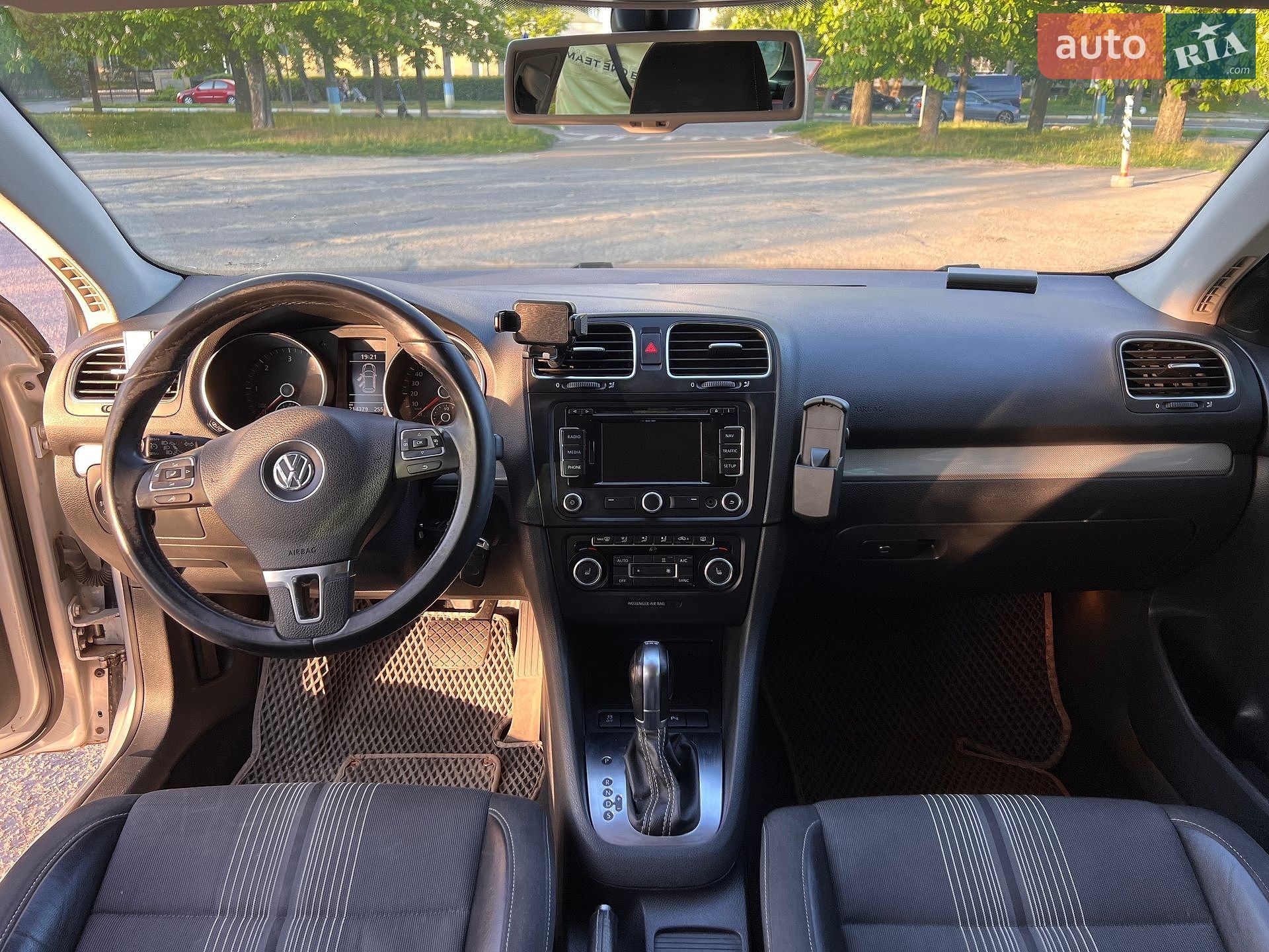 VOLKSWAGEN GOLF 2013