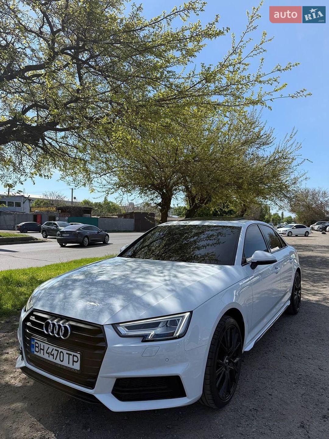 Головне фото звіту автомобіля AUDI A4 2019
