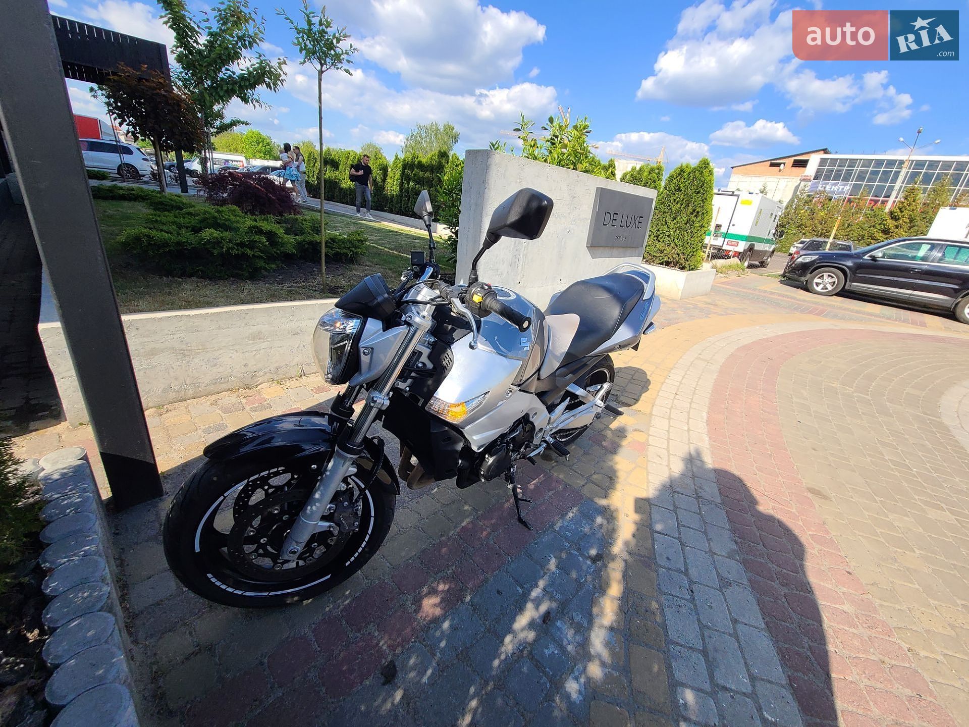 SUZUKI GSR600 2006