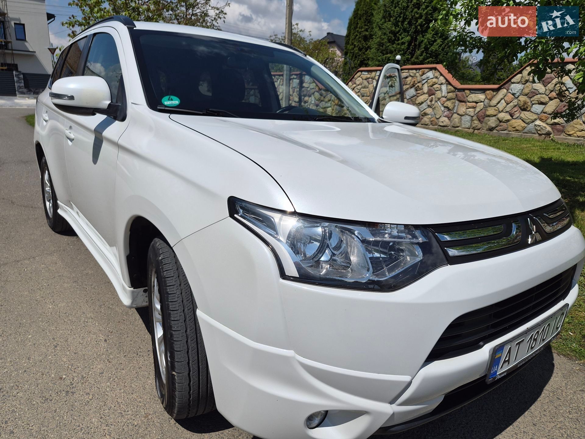 Головне фото звіту автомобіля MITSUBISHI OUTLANDER 2012