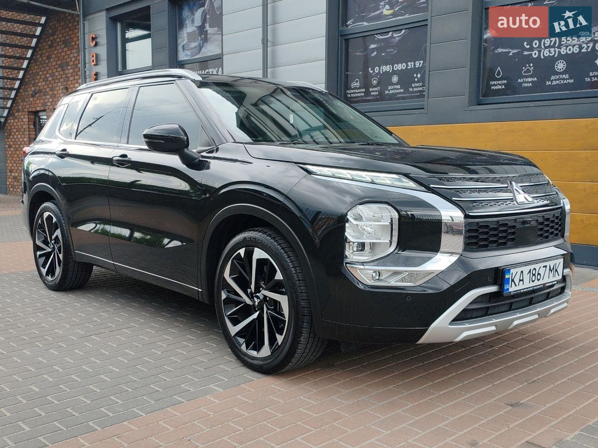 MITSUBISHI OUTLANDER 2023