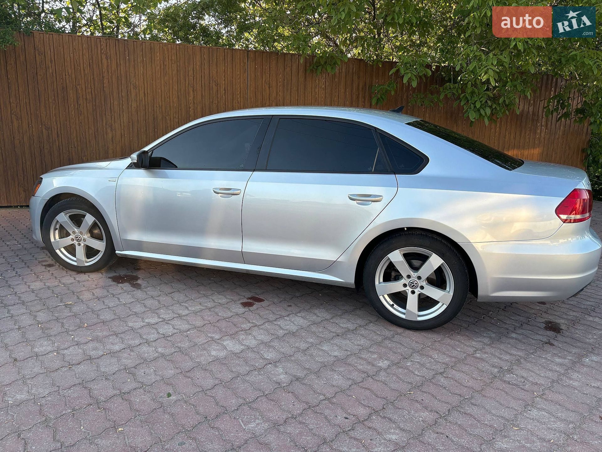 VOLKSWAGEN PASSAT 2013