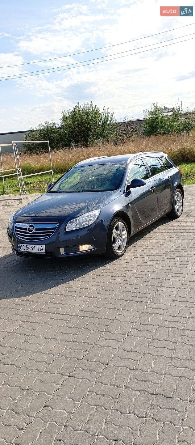 Головне фото звіту автомобіля OPEL INSIGNIA 2009