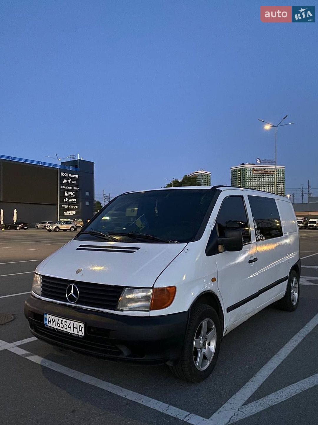 MERCEDES-BENZ VITO 1998