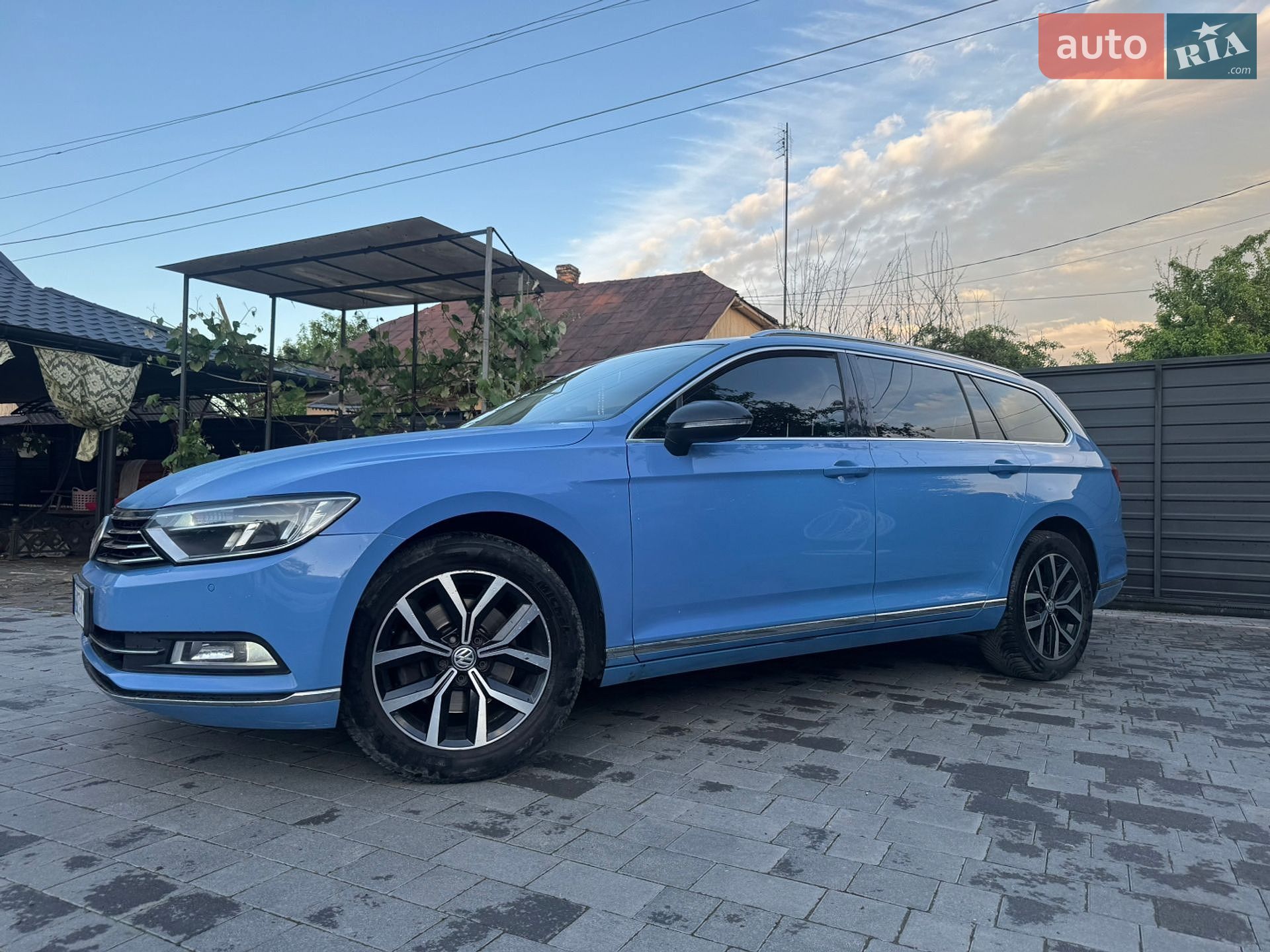 VOLKSWAGEN PASSAT 2015