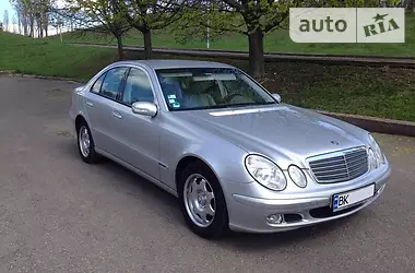 Mercedes-Benz E-Class 2004 - пробіг 320 тис. км