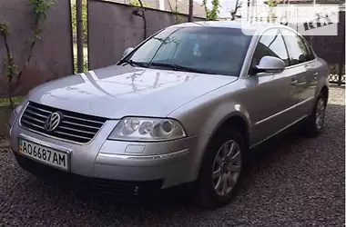 Volkswagen Passat 2004 - пробег 225 тыс. км