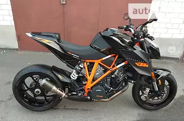 KTM Super Duke 1290 R 2015 - пробег 23 тыс. км