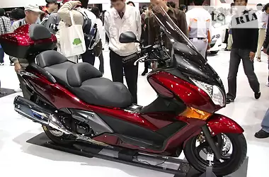 Honda Silver Wing 400 2015 - пробег 17 тыс. км