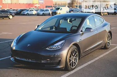 Tesla Model 3 Performance CCS  2018 - пробіг 98 тис. км