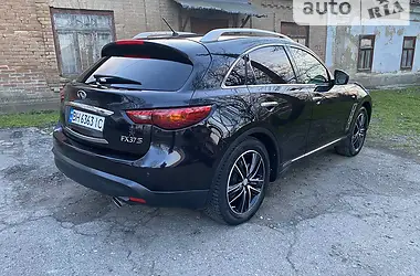 Infiniti FX 37 2012 - пробег 180 тыс. км