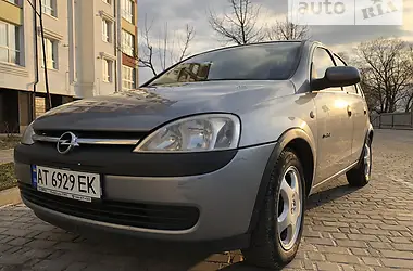 Opel Corsa 2003 - пробіг 200 тис. км